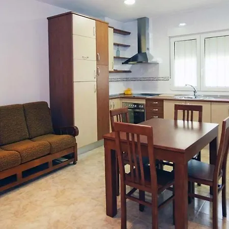 - 2 Bedrooms With Sea Views - 01884 Carnota